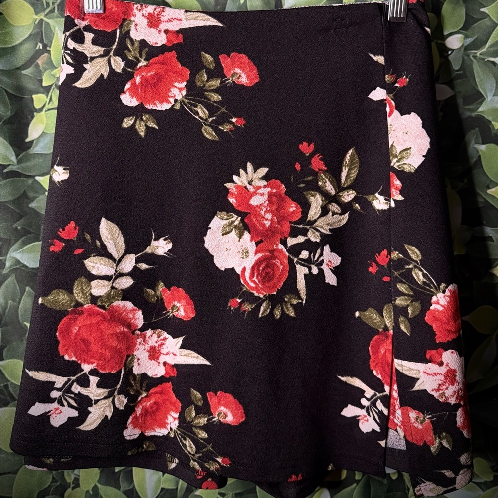 Floral pattern skirt